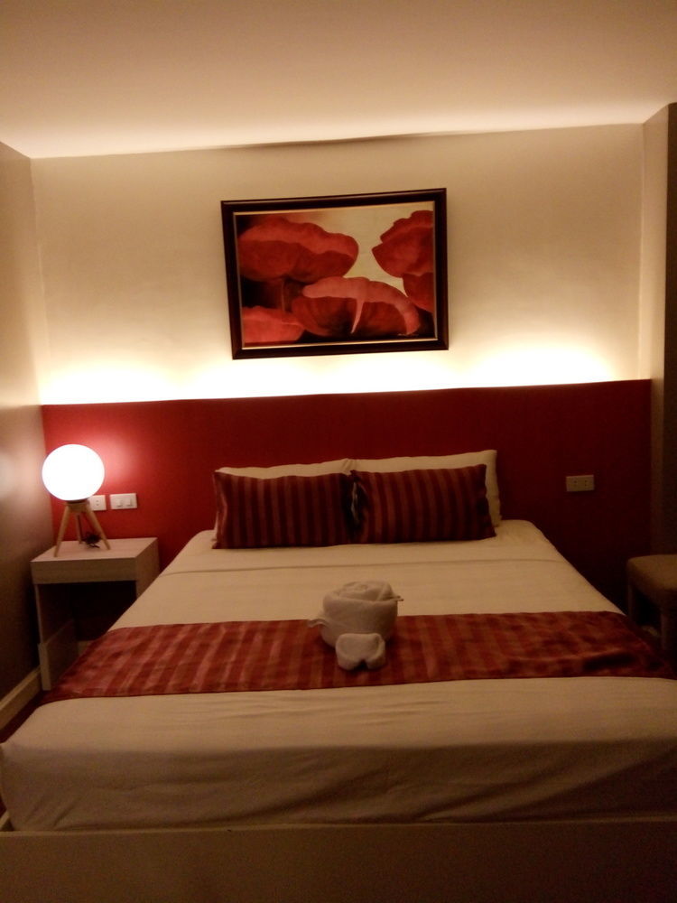红多兹Plus酒店-近卡里布卡萨诺商场 卡利博 外观 照片